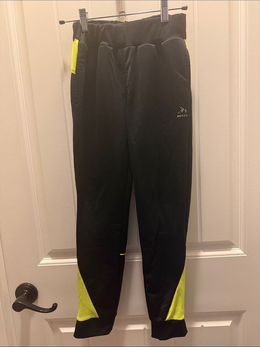RBX Boys Black Joggers with Neon Yellow Accents (8/10)